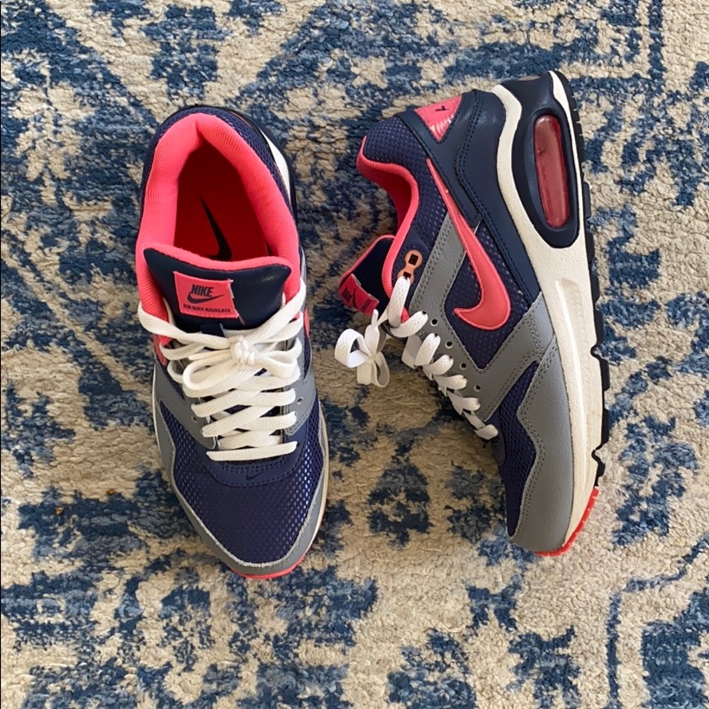 Nike Air MAX